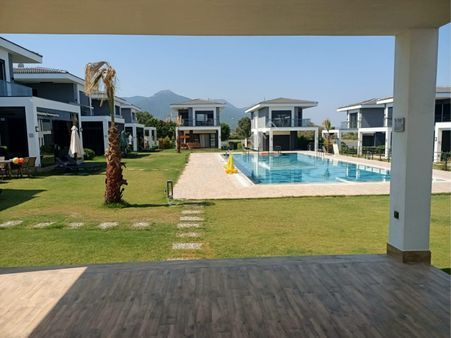 Güzelçamlı Mah Satılık 3+1 Tek Müstakil Villa