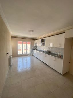 Özkılıç Emlaktan Cihanpol Arkası Satilik 4+1 Daire