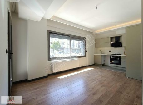 Muga'dan Nergiz'de İzban Ve Girne Yakını Satılık 2+1 Köşe Daire