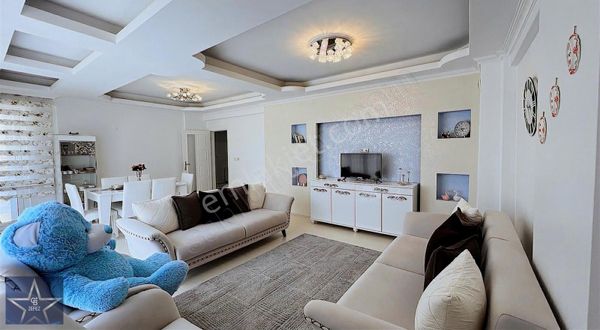 Merkezi Konumda Satılık 3+1 Daire