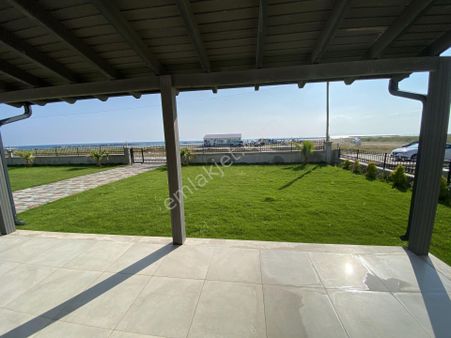 Balıkesir Ayvalık Altınova Da Satılık Villa.denize 2. Sıra
