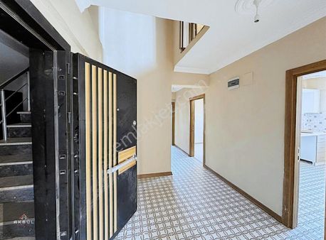 Kapaklı Bahçeli Evler Mahallesinde 2+1 Satılık Dubleks Daire