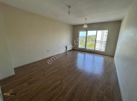 Altın Emlak Trabzon Kaşüstünde Satılık Deniz Manzaralı 3+1 Daire