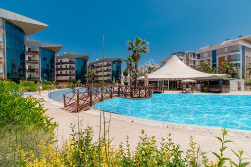 Antalya Konyaaltı Liman Mahallesi’nin En Lüks Konsept Sitesinde Satılık 3+1 Dublex