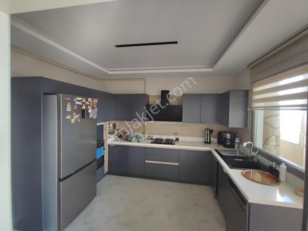 Eski Mezitlide Ultra Lüx Deniz Manzaralı 4+1 Daire