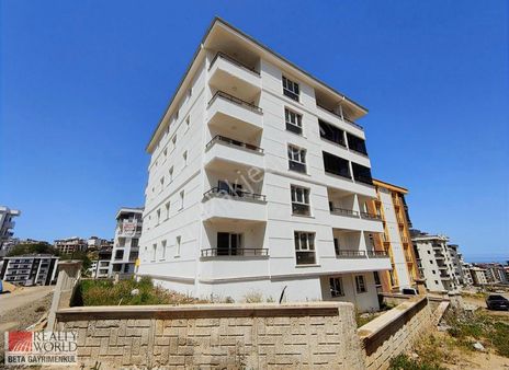 Pamukluya Cephe! Lüks Eşyalı Önü Açık Köşe Satılık 1+1 Daire