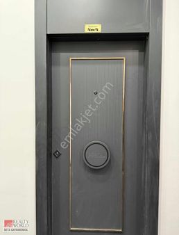 Rw Beta'dan Serhat Caddesine Cephe Cam Balkonlu Lüx 1+1