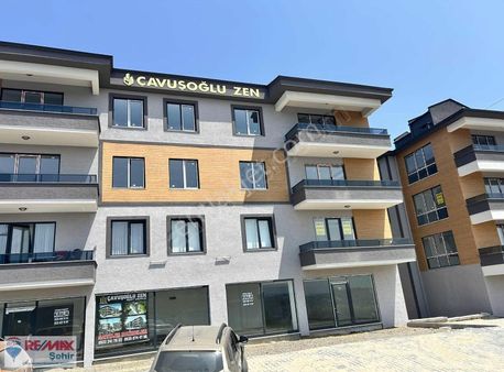 Yalova Çıftlıkköy Bayraktepe'de Manzaralı 2 + 1 Satılık Daire