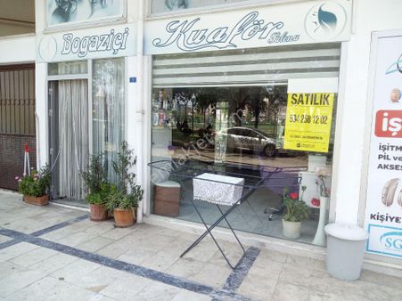 Global Gayrimenkul Den Çınarlı Cad.& Can Hastanesi Mevkinde Satılık Dükkan