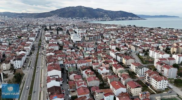 Akyazı'da Merkezi Lokasyonda Satılık İmarlı Arsa