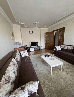 Prestij Emlak'tan 3+1 Site İçerisinde Harika Konum Satılık Daire