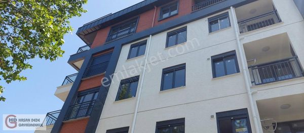 Maltepe Merkezde Yeni Sıfır Binada Cadde Üzerinde 2+1 Daire