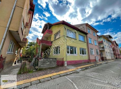 Bartın Merkez'de 2 Katlı Bahçeli Müstakil Ev !!