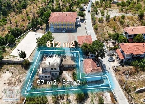 Marinden Cumalı Mah. İmarlı 622m2 Arsa Ve 155m2 Evler