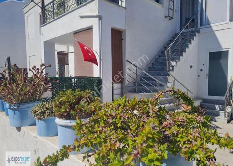 Bodrum Turgutreis Akçaalanda Geniş Bahçe Katı