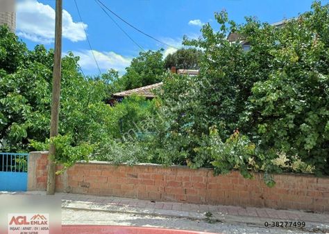 Çarşı Merkez Aşagı Mahallede %40 İmarlı 3 Kat Arsa