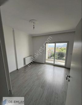 Ortaca'da Ana Cadde Üzerinde Satılık 3+1 Daire