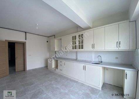 Buharada Ana Cadde Üzerinde 3+1 Sıfır Satılık Daire