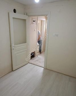 Manisa Akhisar Efendi Mah. 1+1 Mustakil Ev Satılık 775.000tl