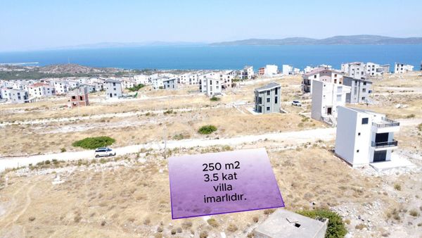 Mordoğan Kamuknette 3.5 Kat İmarlı Satılık Arsa