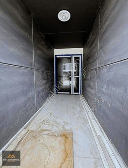 Zafer Mahallesinde Site İçinde Satılık 1+1 Bahçe Katı