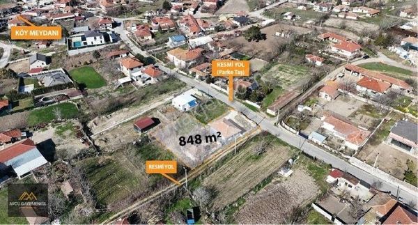 Ayvalı Köyünde İçinde Müstakil Evi Olan 850 M2 Satılık Arsa