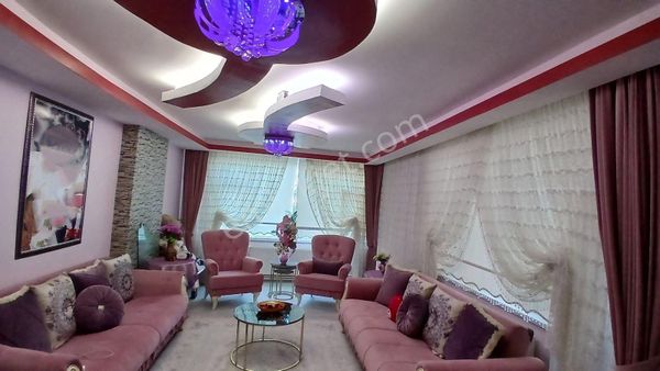 Akçay Emlak'tan Akşehir Stadyum Altında Asansörlü Bakımlı Ara Kat Satılık 3+1 Daire