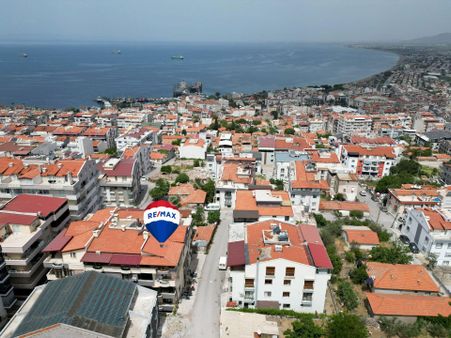 Dikili'de, Merkezi Isıtmalı,deniz Manzaralı Dublex Daire.