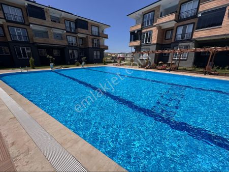 Ova Kent Sitesinde Satılık Çift Balkonlu 3+1 Havuzlu Lüks Daire