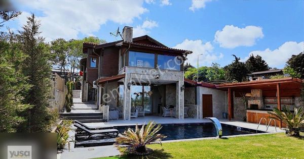 Çatalca Kaleiçi'nde Doğayla İç İçe,havuzlu Villa!