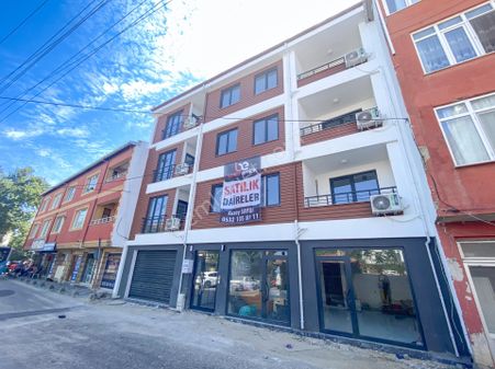 Kumbağ'da Merkezi Konumda Geniş Lüks Satılık 1+1 Daireler