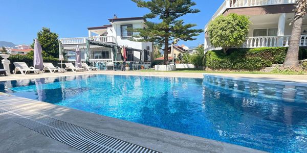 Alanya – Kestel’in En Prestijli Bölgelerinden Birinde, 3 Katlı (tripleks) Lüks Villa Fırsatı!