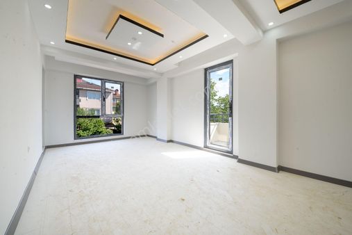 Kartepe Köseköyde Satılık 2+1 Geniş Arakat