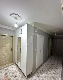 Van İpekyolu Cevdet Paşa Mahallesinde Satılık Geniş Kullanışlı 2+1daire