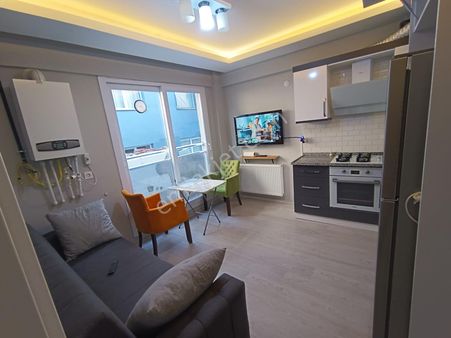 Buca Belediyesi Yakını Menderes Mah.de 1+1 50 M2 Asansörlü Arakat Daire