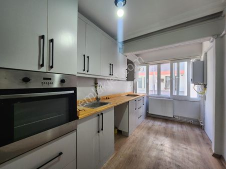 Kumsaldan İkizçayda Denize 500 Mt Çift Balkonlu_3+1_geniş Daire