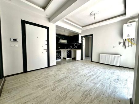 Pegaas'tan Parseller De Sıfır 1+1 Bahçe Katı Lüx Satılık Daire