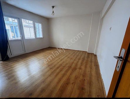 Konak Altıntaş Mahallesinde 2+1 Otoparklı Kiralık Daire