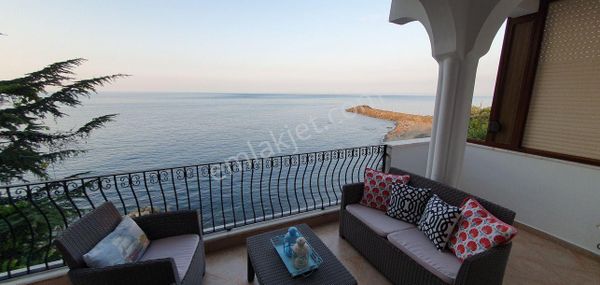 Trabzon Akçaabat Mersin'de Kiralık Eşyalı Daire