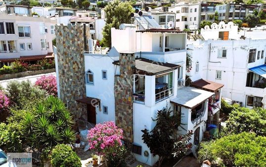 Bodrum Turgut Reiste Yalıda Şahane Manzaralı Merkezi