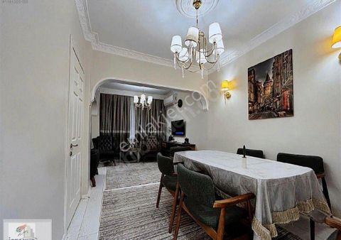 Fatih Halıcılar Cadde Yakını Satılık Lüks 2+1 Yeni Eşyalı 1 Kat .ful Yapılı