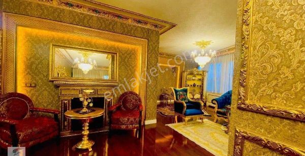 Fatih İn En Süper Satılık Lüks Özel Dekorlu Dairesi Satılık Şu Anda Uygun Fiyata