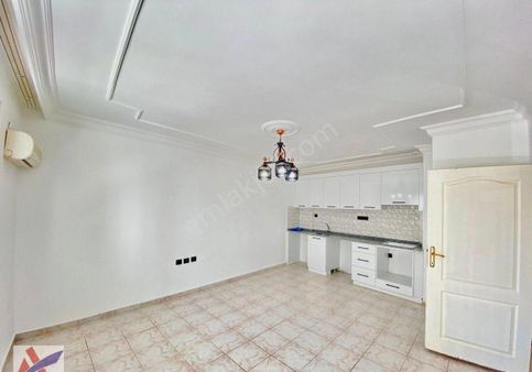 Barbaros Cad. Denize 150m 2+1 Daire