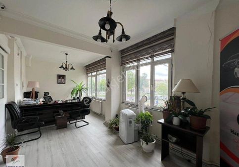 Fatih Vatan Cadde Cepheli Satılık 1 Kat 3+1 Daire نتكلم عربي.historia Avm Karşısı