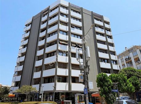 Alsancak Plevne Bulvar'ında Satılık 3+1 Daire