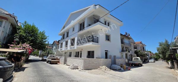 Goldhouse Dan Satılık Daire Pazaryeri Mahallesinde 3+1 Dubleks