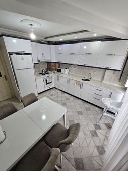 Yıldız Gayrımekul'den M.akif Ersoy Mahallesi 3+1 Satılık Daire !