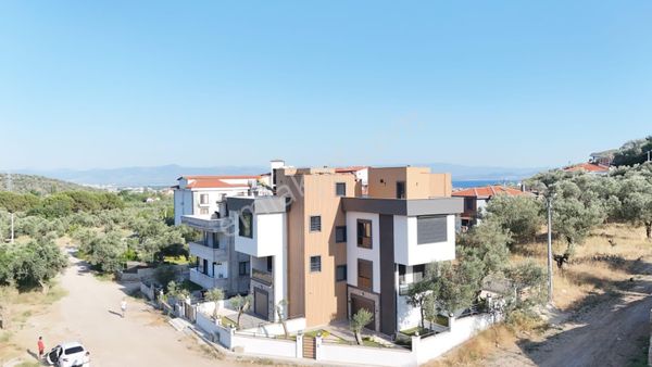 Arya'dan Güre'de Asansörlü Kazdağları Manzaralı 4+1 Lüks Villa