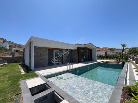 Yalıkavak Gökçebel'de Satılık Site İçinde 4+1 Müstakil Villa