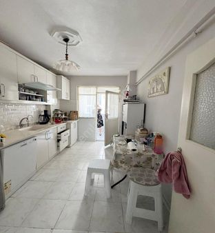 Avcılar Cihangirde 2+1 Kaymakamlığa Yakın Ara Kat Daire